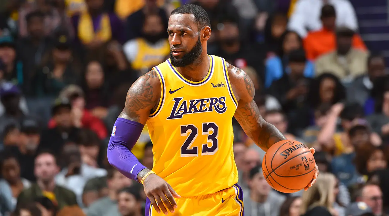 LeBron Passes Kobe Bryant In Record Book During Suns Game