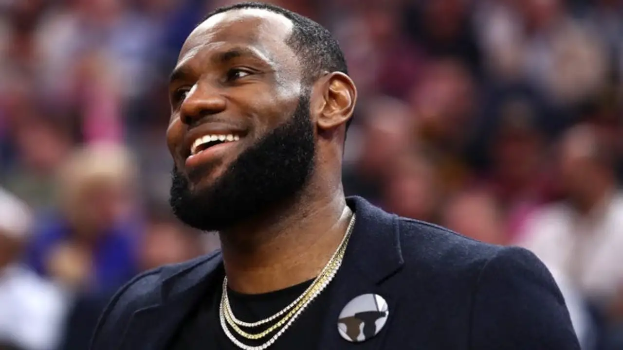 LeBron James, other sports stars team up in new voting-rights group ...